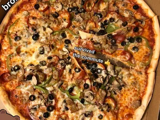 Flippin' Pizza