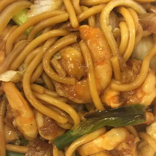 We love their lo mein! It&apos;s very good and the shrimps are large. Great portion!