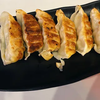 Gyoza (8pcs)