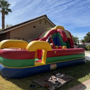 Obstacle Course Rock Climb jumper! All the kids had tons of fun! Definitely will be getting it again!