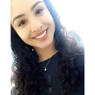 Yesenya R.