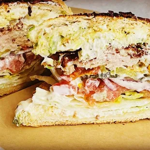 4. Roast Turkey and Avocado Sandwich