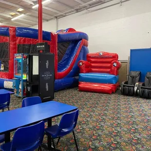 Jump!Zone Party Play Center - Florence, KY  859.283.5867 - Birthday Parties, Inflatables, Mai Pizza, Icee, Bunny Blue Ice Cream