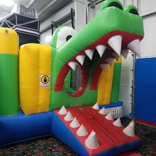 Jump!Zone Party Play Center - Florence, KY  859.283.5867 - Birthday Parties, Inflatables, Mai Pizza, Icee, Bunny Blue Ice Cream