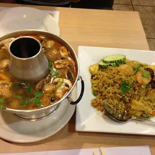 904 Pineapple Fried Rice