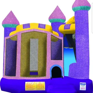 Backyard Combo Castle
17&apos;8ftLx14&apos;10Wx16&apos;2H