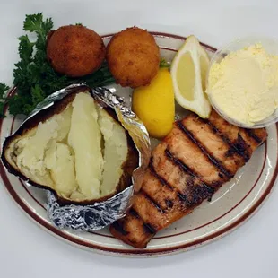 grilled seafood, fish, seafood, food, grilled fish
