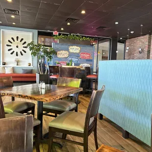 sushi and sashimi, interior