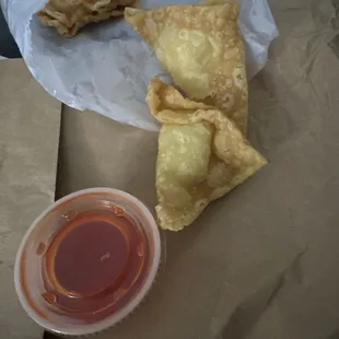 How is this Fried??? What kind of tiny sauce container is this for $8 omg.