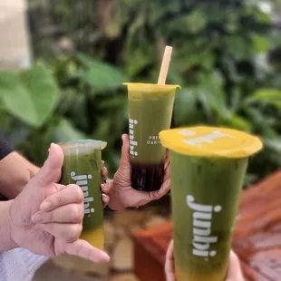 Cold Yuzu Dragon Fruit Green Tea