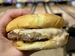 McPete's Sports Bar & Lanes