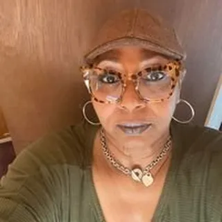 Gwendolyn D.