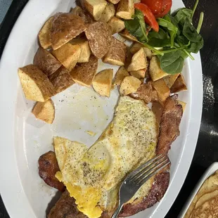 580 Breakfast w/4 meats- ham, double bacon, and sausage patty