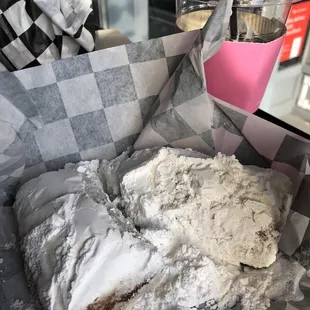 Fresh Beignets (2 Pieces)