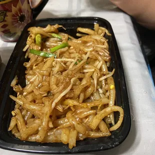 Cambodian Short Noodles