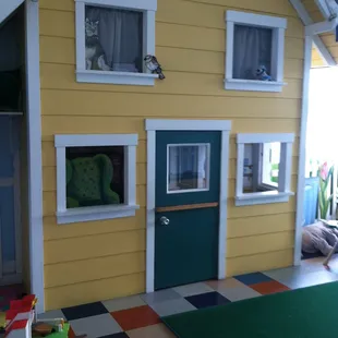 Little Play House inside Jake&apos;s Discovery Garden