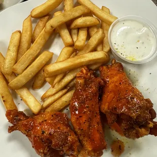 Lemon pepper extra hot wings