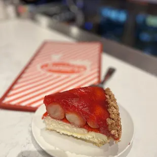 Junior's Restaurant & Bakery