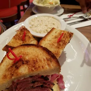 Pastrami Reuben