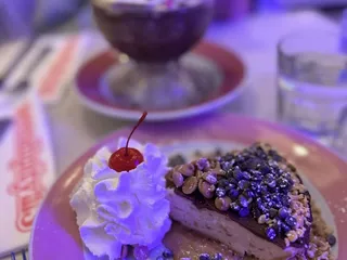 Serendipity 3 - Upper East Side