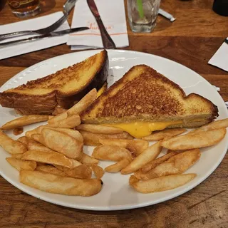 Grilled Cheese & Fries