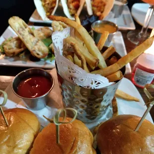 Mac and Cheese Spring Rolls