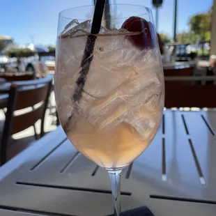 Peach sangria
