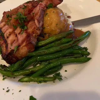 Bone-In Smoked Porkchop