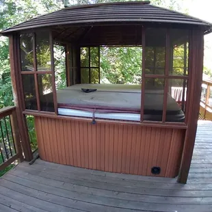 Hot tub removal and haul away