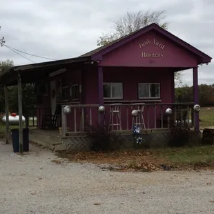a small purple building