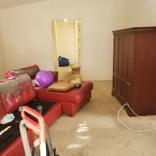 Rental property clean out.  Junk removal and trash pick up in Albuquerque and Rio Rancho NM