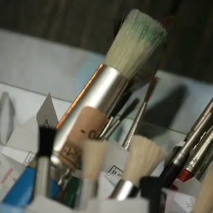 Committed to buying used whenever possible? We supply local creatives with high quality  used supplies and materials.