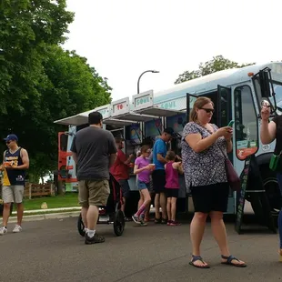 Fro Yo Soul yogurt bus! Yummers!