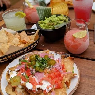 Nachos, Chips &amp; Guac, Frozé