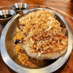 Garlic gyoza