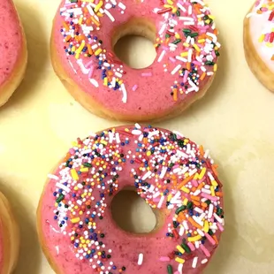 food, dough desserts, donuts