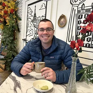 Cortado and Macaroon