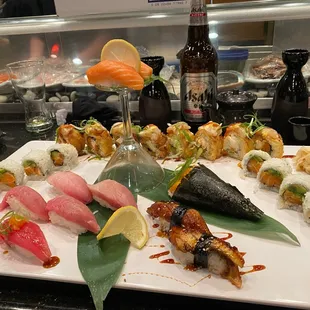 Red snapper  Maguro Unagi Spicy scallop hand roll Dragon Roll   8 Piece Spicy Tuna Roll Toro