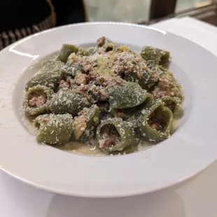 Paccheri Verdi Con Sugo Di Maiale E Limone
