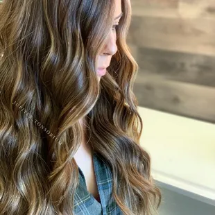 Balayage, Ombre, babylights, highlights, sombre, women's haircut colormelt