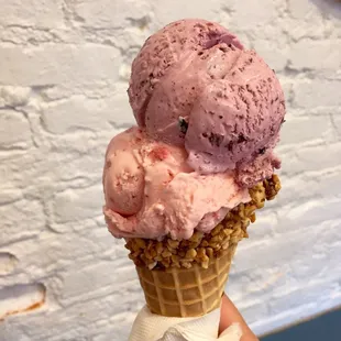 Strawberry &amp; Jazzman's Blues (Jasmine blueberry)! So delicious!!