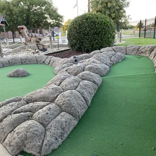 Get it in the top hole for a possible hole in one.