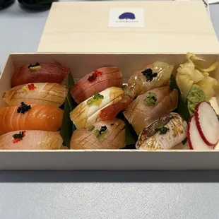 Jurin Omakase Box (10 Pieces)