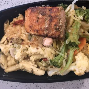 Salmon, Rasta Pasta and Mixed Vegetables
