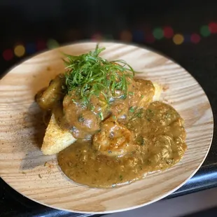 Shrimp and crispy grits