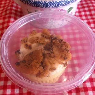 Cookie dough cupcake