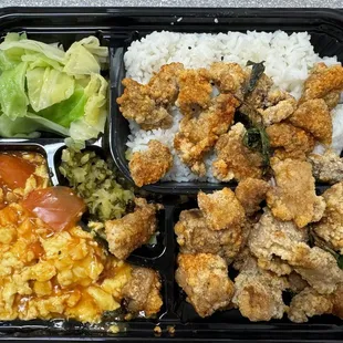 Popcorn chicken bento box