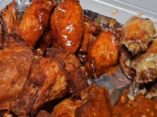 Trap wingz