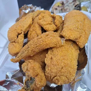 fried chicken wings, bbq wings, fried chicken, bbq chicken, food, chicken wings and fried chicken, chicken, chicken wings, poultry