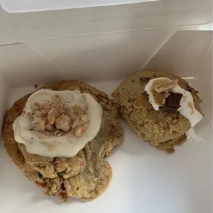 Birthday cake &amp; s&apos;more&apos;s cookies